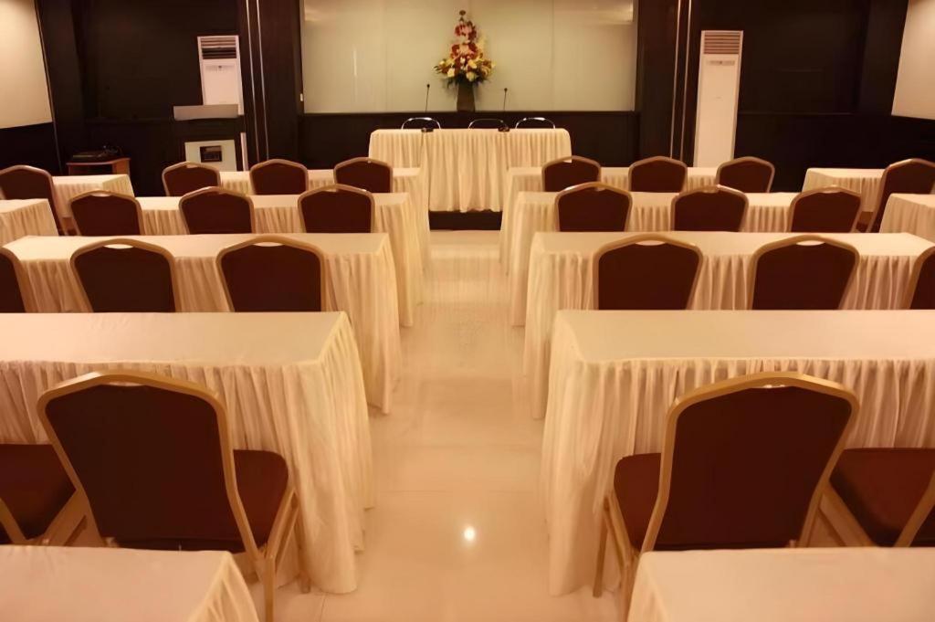 Travello Hotel Manado Exteriér fotografie