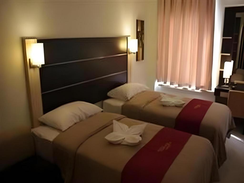Travello Hotel Manado Exteriér fotografie